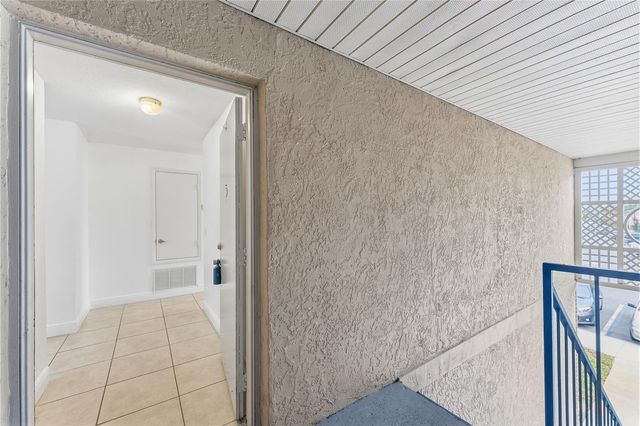 9950 TURF WAY 4, Orlando, FL 32837