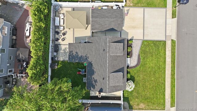 3956 Wicks Avenue, Seaford, NY 11783