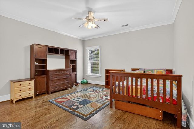 2907 N KENSINGTON ST, Arlington, VA 22207