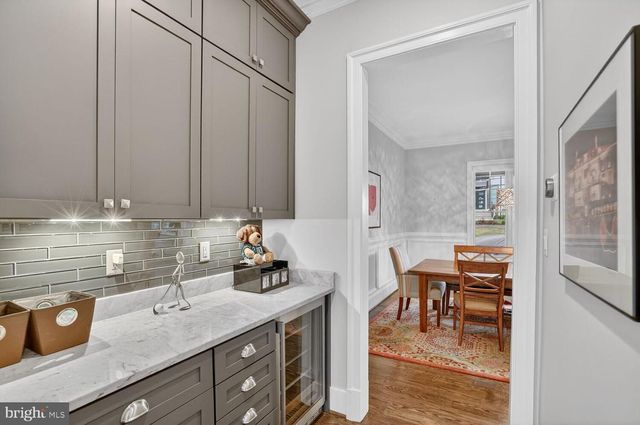 2907 N KENSINGTON ST, Arlington, VA 22207