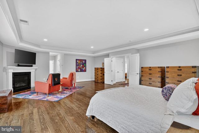 2907 N KENSINGTON ST, Arlington, VA 22207