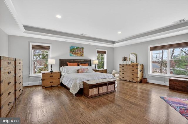 2907 N KENSINGTON ST, Arlington, VA 22207