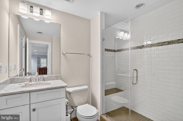 2907 N KENSINGTON ST, Arlington, VA 22207