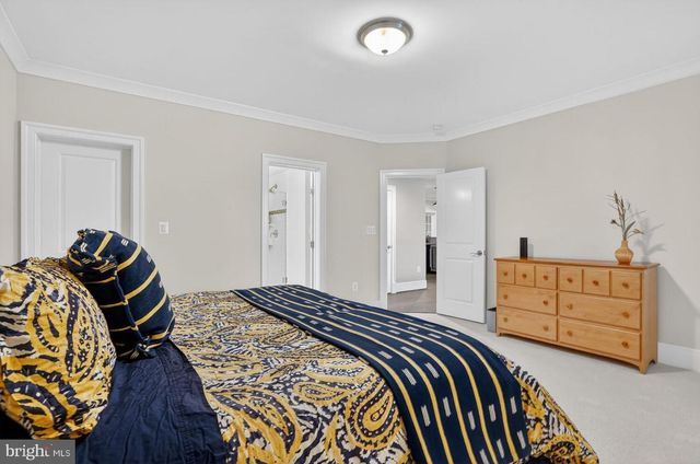 2907 N KENSINGTON ST, Arlington, VA 22207