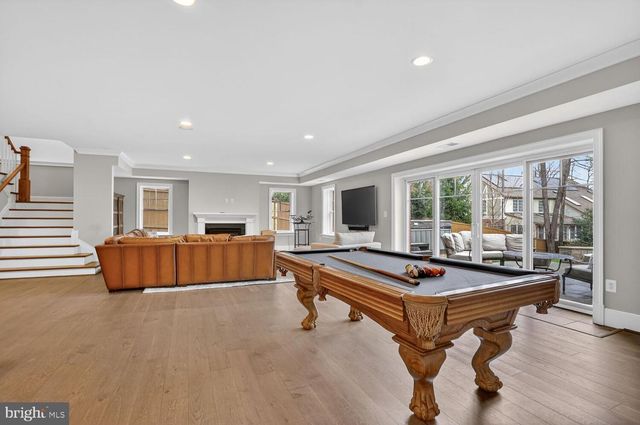 2907 N KENSINGTON ST, Arlington, VA 22207