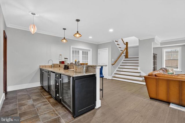 2907 N KENSINGTON ST, Arlington, VA 22207