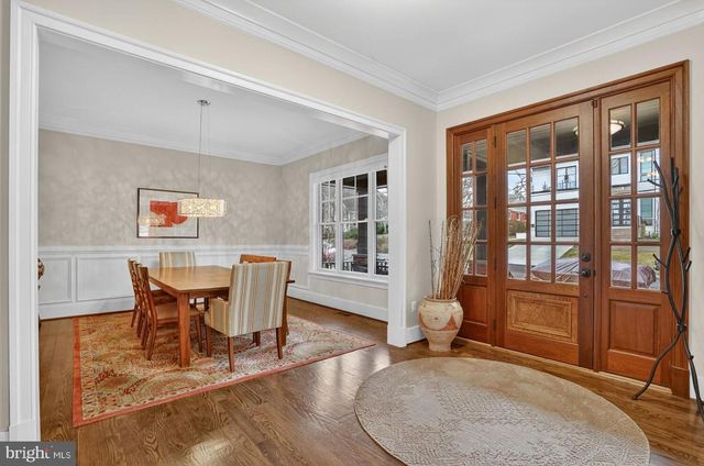 2907 N KENSINGTON ST, Arlington, VA 22207