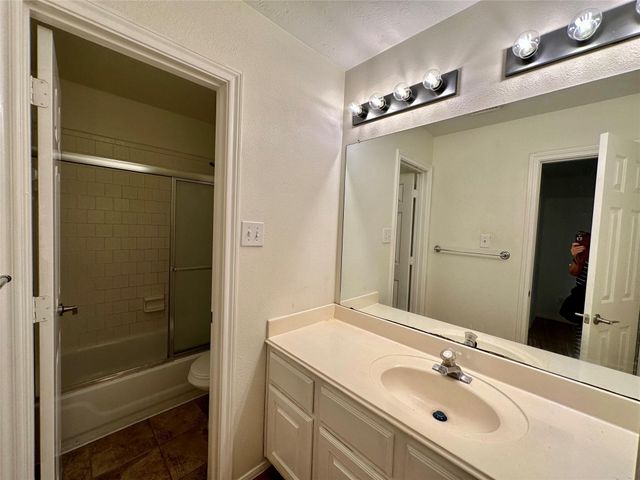 1414 Diamond Brook Drive, Houston, TX 77062