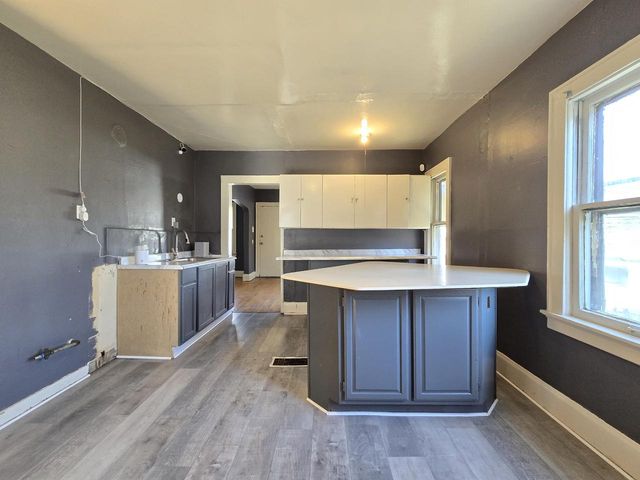 1215 W Hadley STREET, Milwaukee, WI 53206