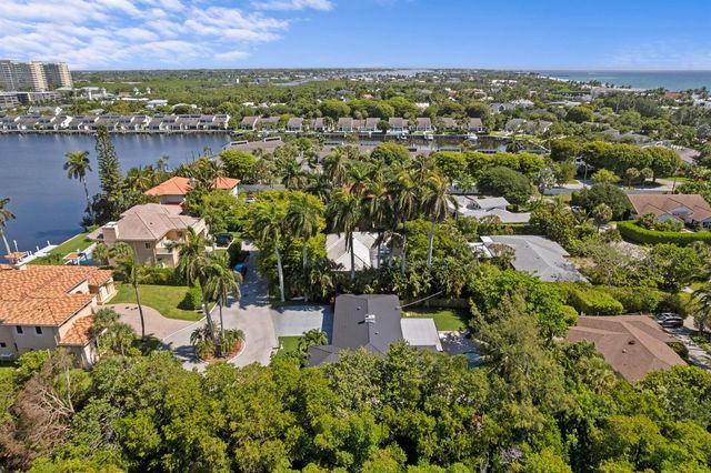 35 Anna Street, Boynton Beach, FL 33435