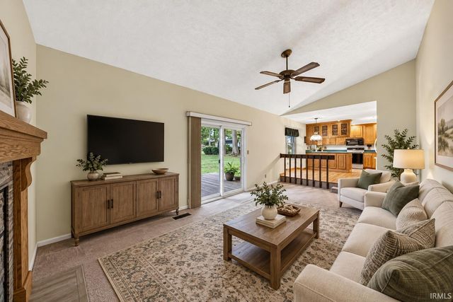 52088 Goldenrod Lane, Granger, IN 46530