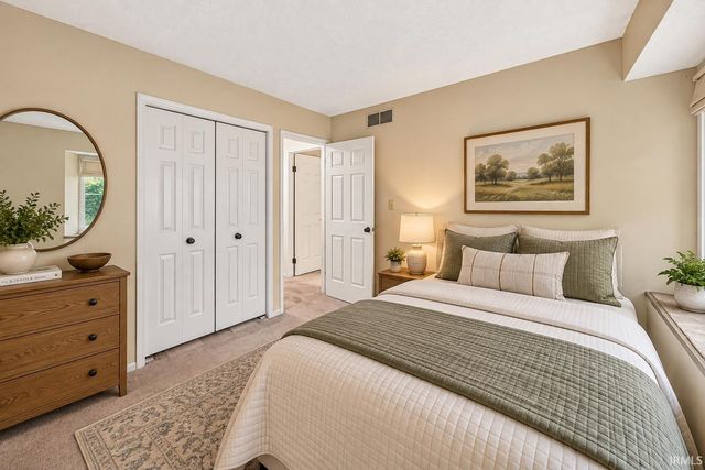 52088 Goldenrod Lane, Granger, IN 46530