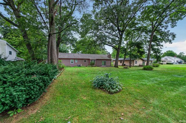 52088 Goldenrod Lane, Granger, IN 46530