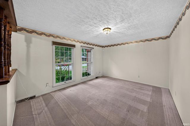52088 Goldenrod Lane, Granger, IN 46530