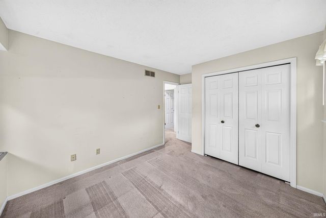 52088 Goldenrod Lane, Granger, IN 46530
