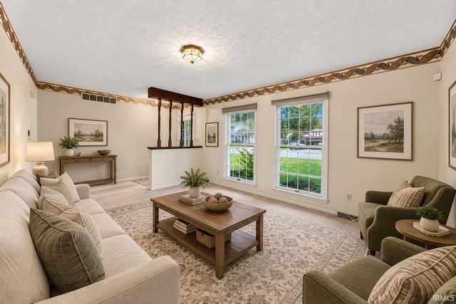 52088 Goldenrod Lane, Granger, IN 46530