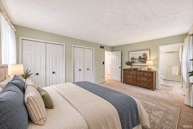 52088 Goldenrod Lane, Granger, IN 46530