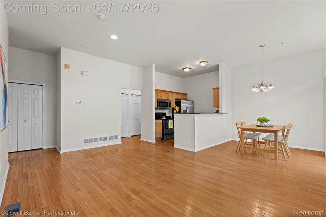 39854 Rockcrest Circle, Northville Township, MI 48168