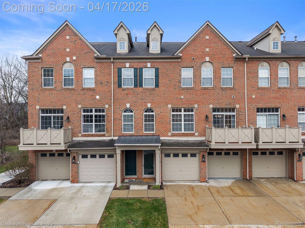 39854 Rockcrest Circle, Northville Township, MI 48168