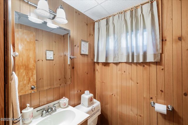 44 Stanford Drive, Hazlet, NJ 07730