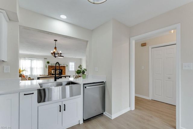 5537 Finespun Last, Virginia Beach, VA 23455