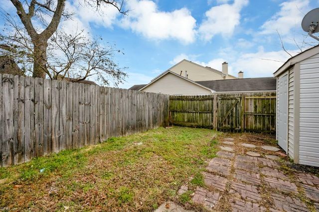 5537 Finespun Last, Virginia Beach, VA 23455