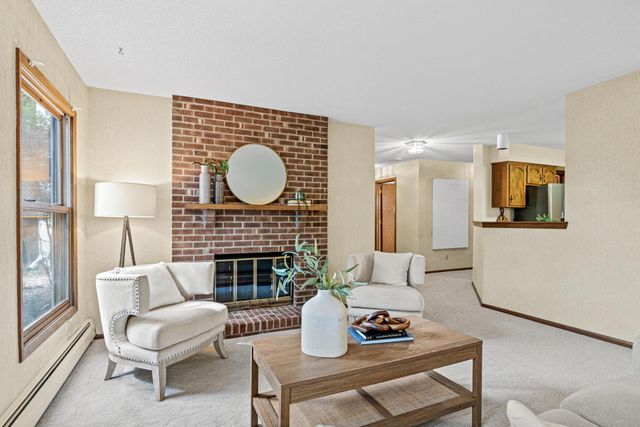 3000 Saint Albans Mill Road 103, Hopkins, MN 55305