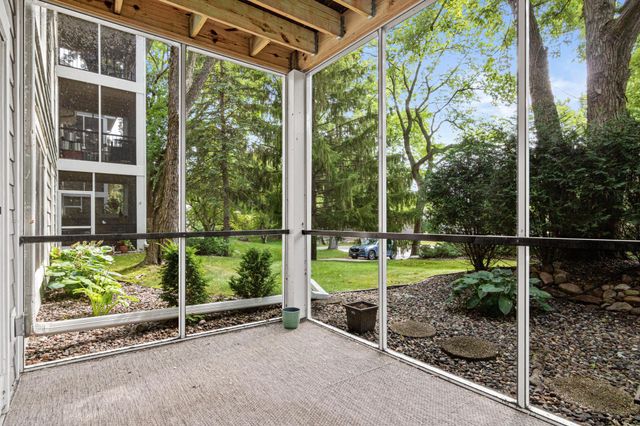 3000 Saint Albans Mill Road 103, Hopkins, MN 55305