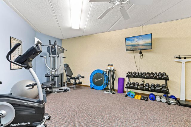 3000 Saint Albans Mill Road 103, Hopkins, MN 55305