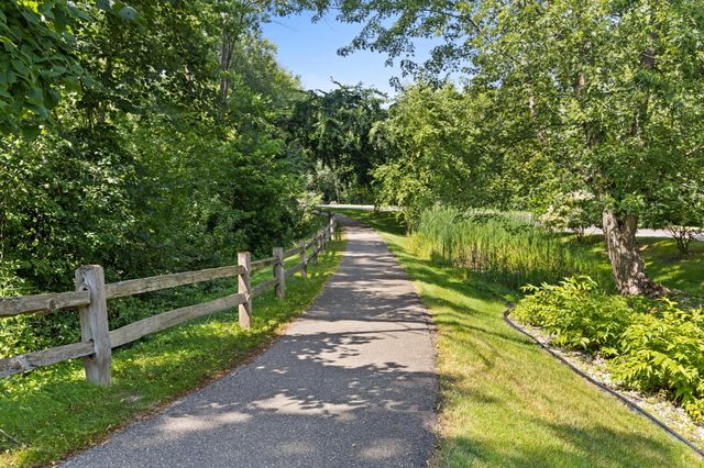 3000 Saint Albans Mill Road 103, Hopkins, MN 55305