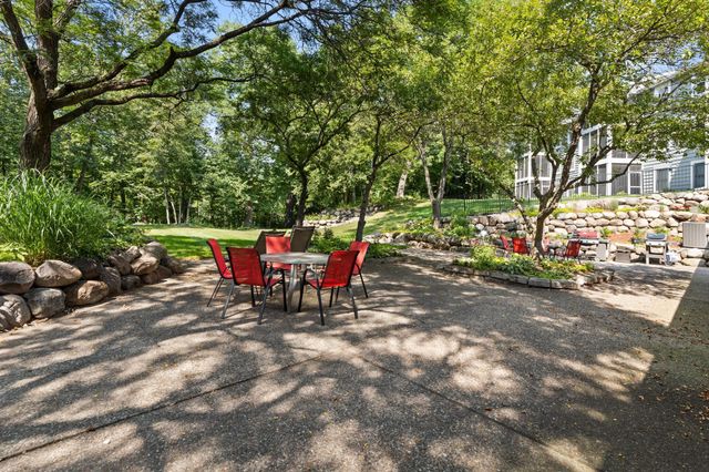 3000 Saint Albans Mill Road 103, Hopkins, MN 55305