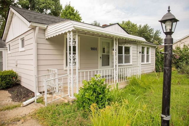 9800 North Boulevard, Chagrin Falls, OH 44023