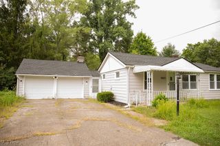 9800 North Boulevard, Chagrin Falls, OH 44023