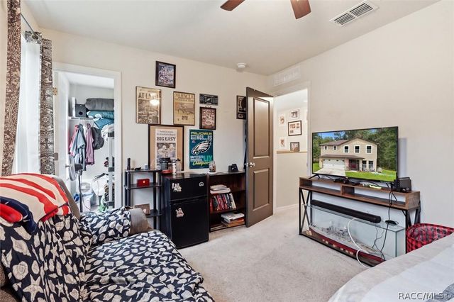 39 W Lynxx Drive, Citrus Springs, FL 34434