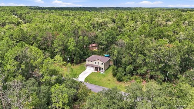 39 W Lynxx Drive, Citrus Springs, FL 34434