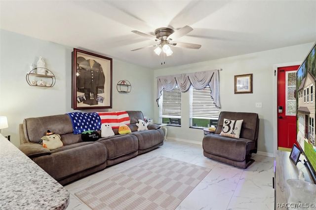 39 W Lynxx Drive, Citrus Springs, FL 34434
