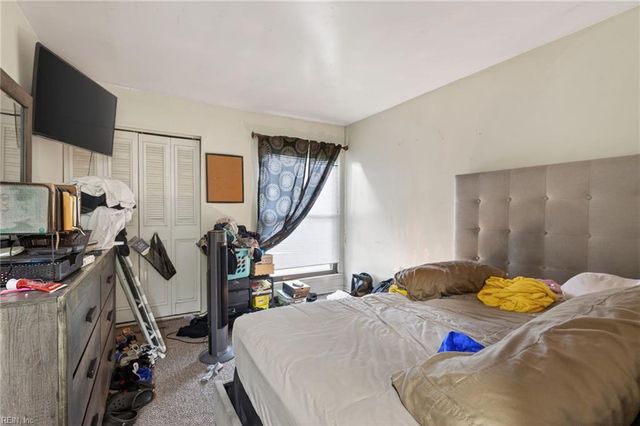 1435 Longdale DR, Norfolk, VA 23513