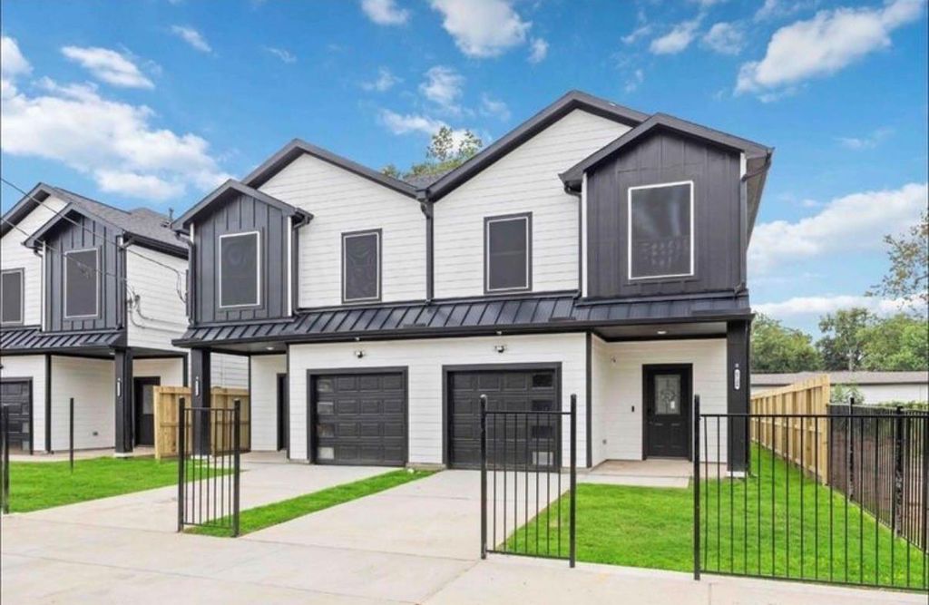 6726 Paris Street A, Houston, TX 77021