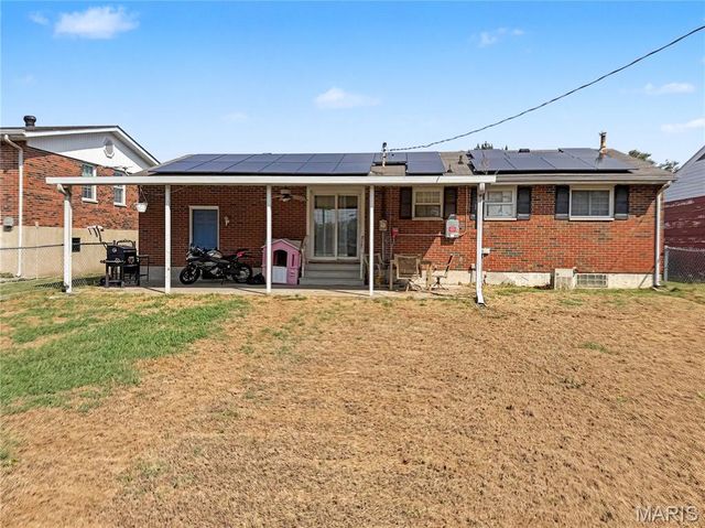 104 Joan Drive, Hartford, IL 62048