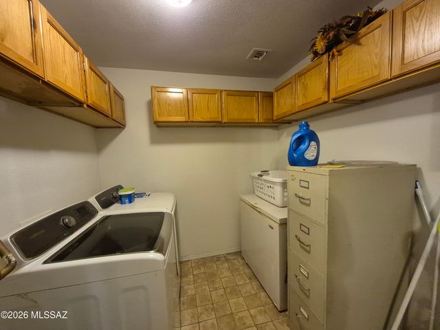 425 W Saddlehorn Drive, Safford, AZ 85546