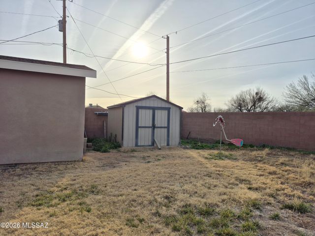 425 W Saddlehorn Drive, Safford, AZ 85546