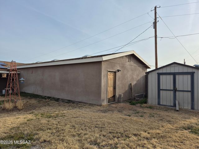 425 W Saddlehorn Drive, Safford, AZ 85546