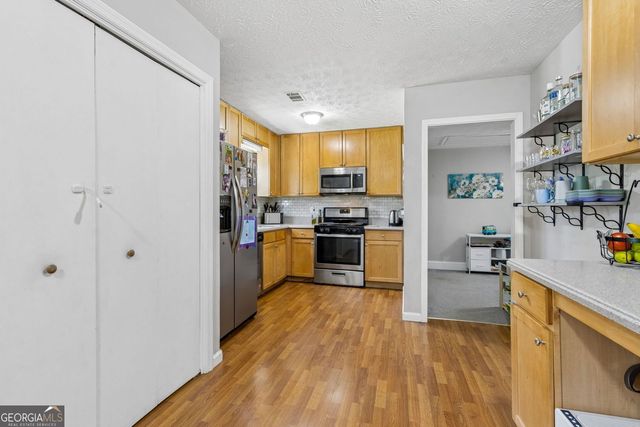 2998 Valley View Circle, Powder Springs, GA 30127