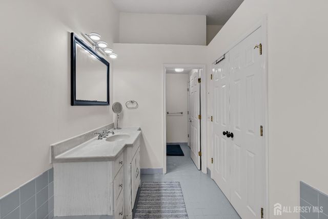 32 Coriander Drive, South Brunswick, NJ 08540