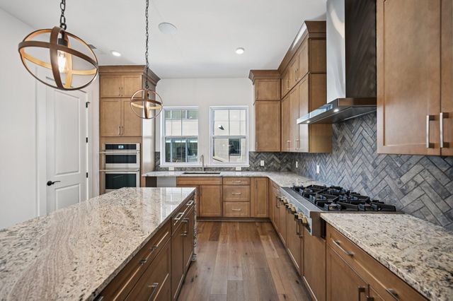 284 Dickenson Street, Columbus, OH 43215