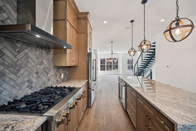 284 Dickenson Street, Columbus, OH 43215