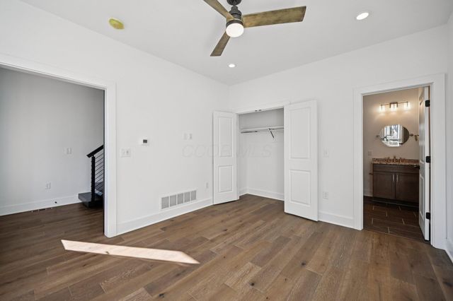 284 Dickenson Street, Columbus, OH 43215