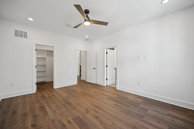 284 Dickenson Street, Columbus, OH 43215