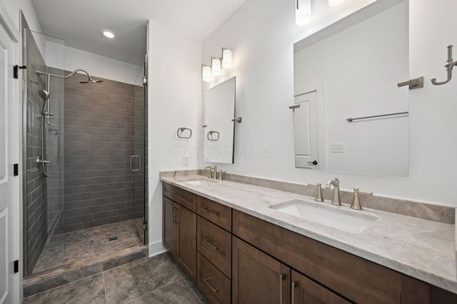 284 Dickenson Street, Columbus, OH 43215