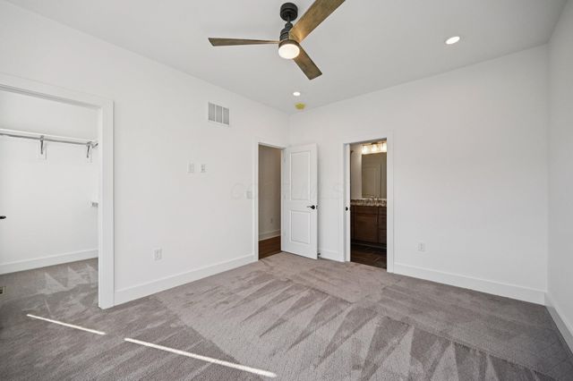 284 Dickenson Street, Columbus, OH 43215